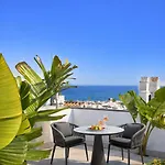 Abril Pensión Nerja