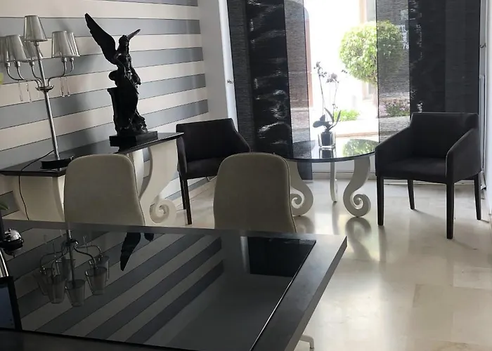 Abril Guest house 4*