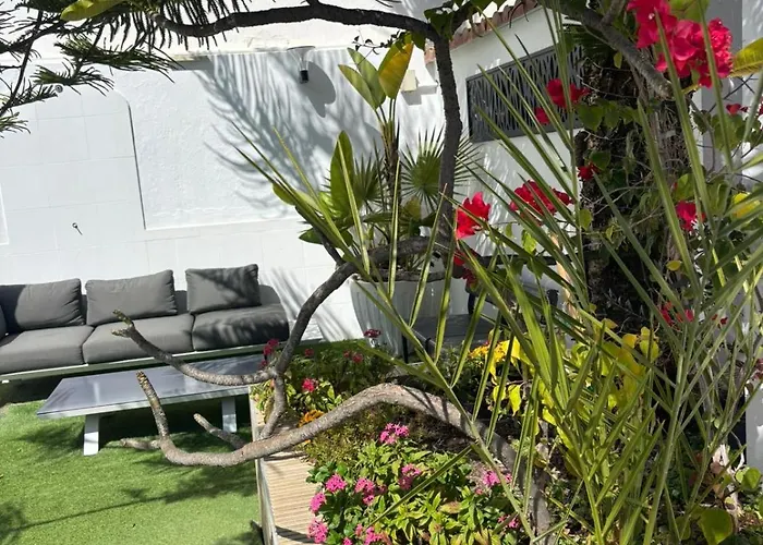 Abril ゲストハウス ネルハ