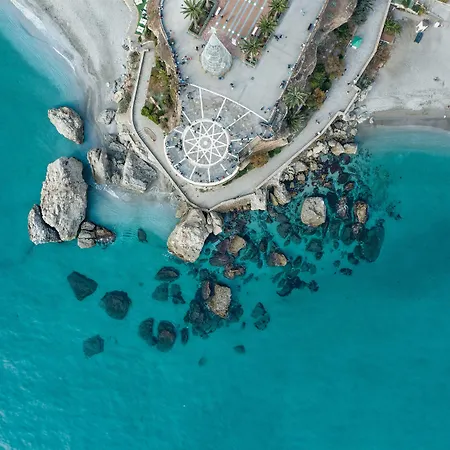 Abril 4* Nerja