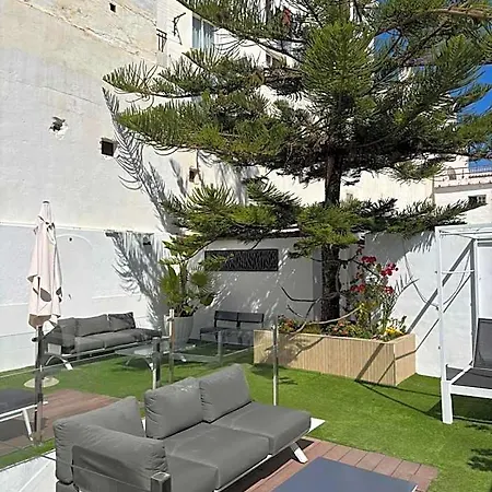 Abril Nerja