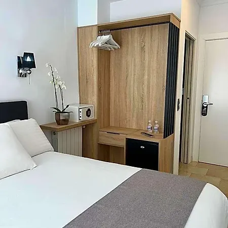 Abril Gæstehus 4*